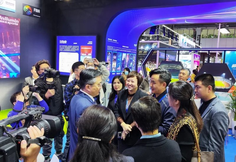 国家体育总局副局长张家胜等多位领导莅临洲明展位指导丨洲明光显亮相“这”两场盛会