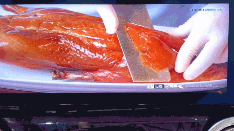 终端应用惊艳亮相，华引芯Mini BLU引领车载显示新风尚