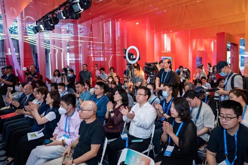 中展公司和洲明科技战略合作，助推中国科技与文化走向世界