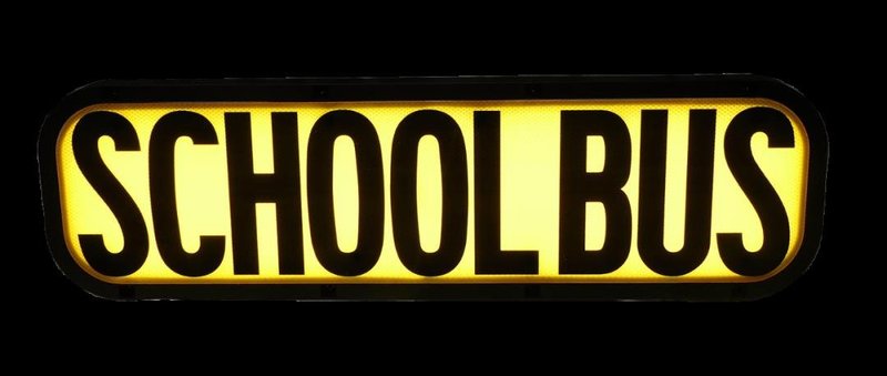 鸿利智汇旗下Opti-Luxx推出新型LED校车牌，提供全天候的安全性能