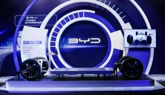 又一800V电驱下线！SiC成布局重点