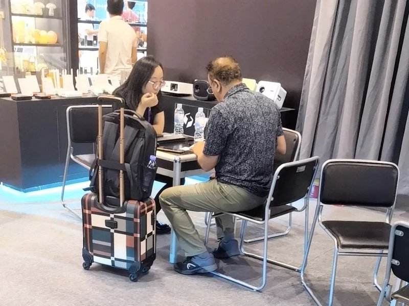 广交会人气选手 | 兆驰展示科技创新魅力