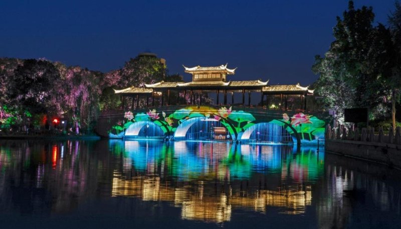 献礼祖国75华诞，利亚德深情表白祖国的N种方式