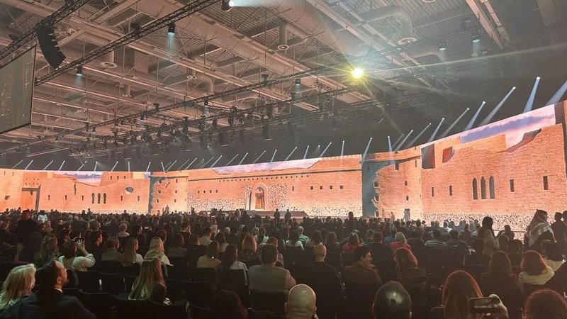 全球最大旅游展！840㎡舞台巨幕解决方案燃爆现场