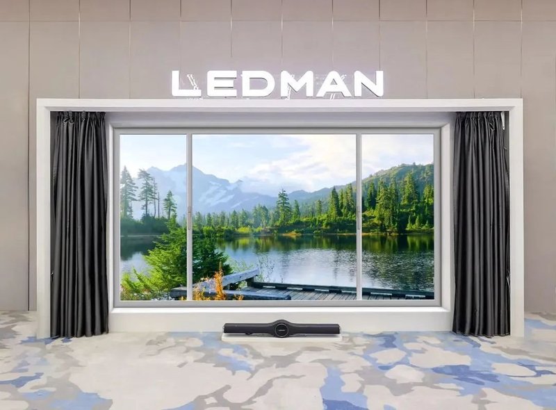 雷曼光电PM驱动玻璃基Micro LED显示面板已实现小批量试产