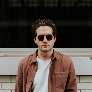 看！一场产品发布会如何巧妙应用【洲明轻量化虚拟拍摄方案】