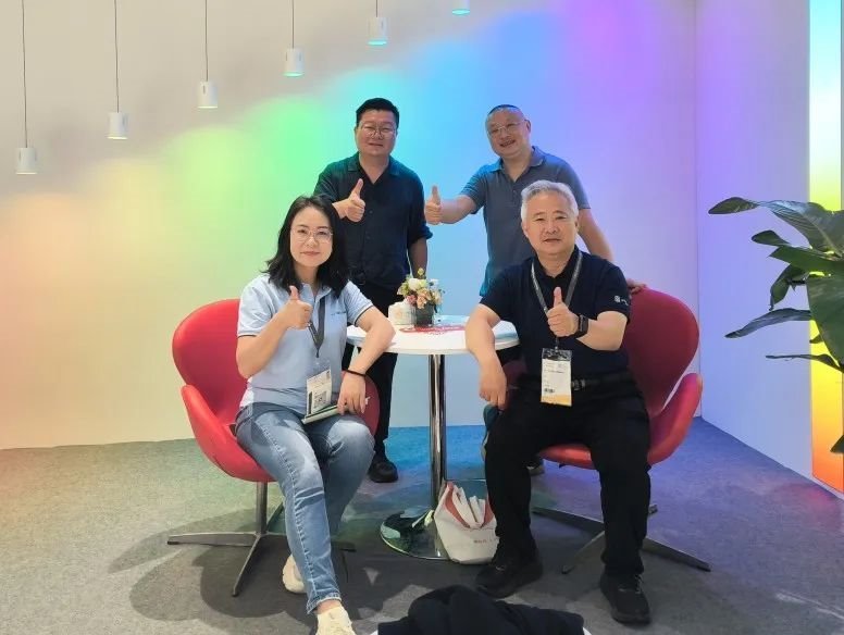 中昊·光亚展｜粹彩不落幕