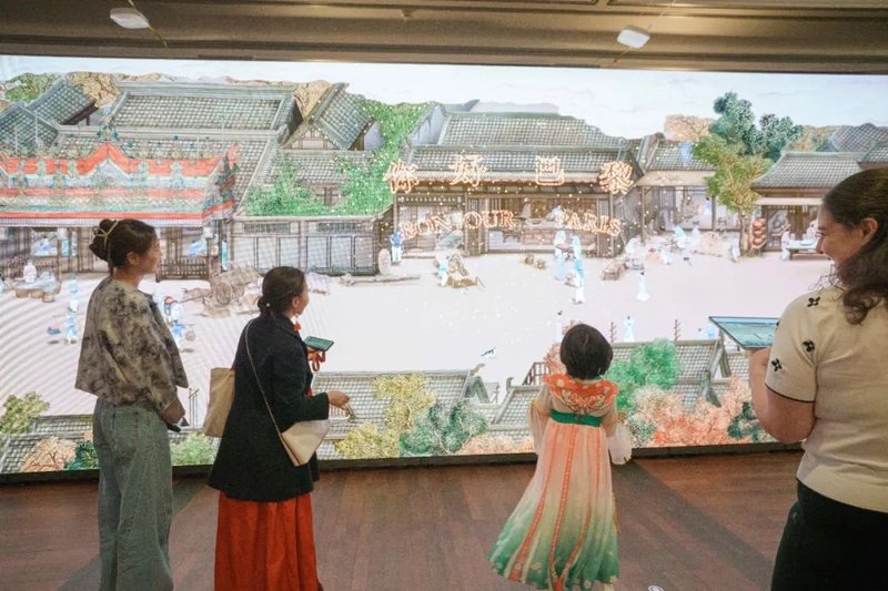 中法建交60周年丨洲明数字展陈方案亮相巴黎“金陵图数字艺术展”