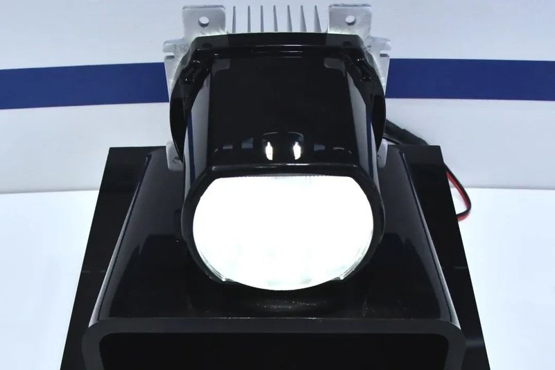 现场直击丨华引芯高燃亮相ALE展，首创SCSP车规光源成“吸睛”焦点