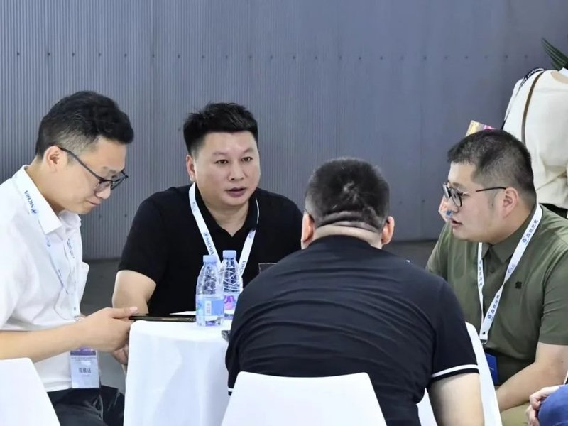 现场直击丨华引芯高燃亮相ALE展，首创SCSP车规光源成“吸睛”焦点