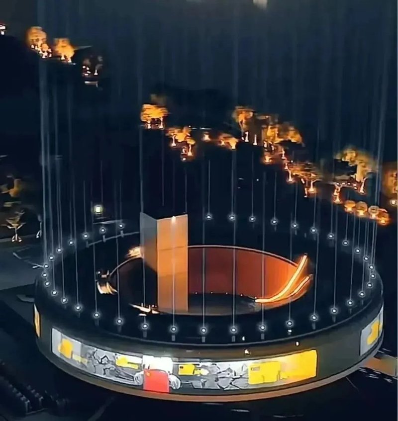 CCTV报道 | 利亚德倾情打造行浸式光影盛宴《如意·龙湖》，闪耀郑州！