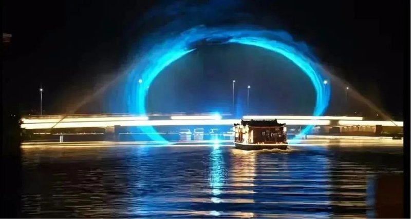 CCTV报道 | 利亚德倾情打造行浸式光影盛宴《如意·龙湖》，闪耀郑州！