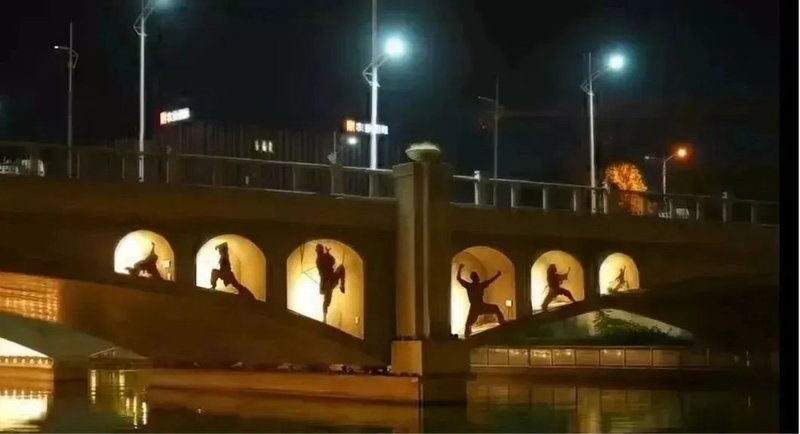 CCTV报道 | 利亚德倾情打造行浸式光影盛宴《如意·龙湖》，闪耀郑州！