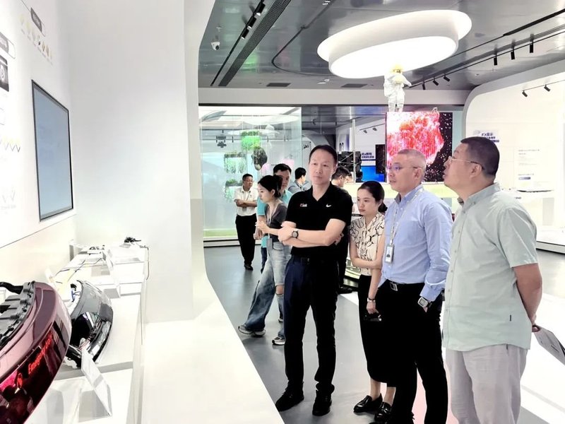 聚焦E Ink Prism™变色膜 | 瑞丰光电携手元太及行业伙伴共拓电子纸显示新未来