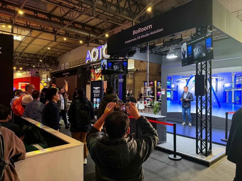 ISE2025｜奥拓电子全球震撼首发企业级XR解决方案