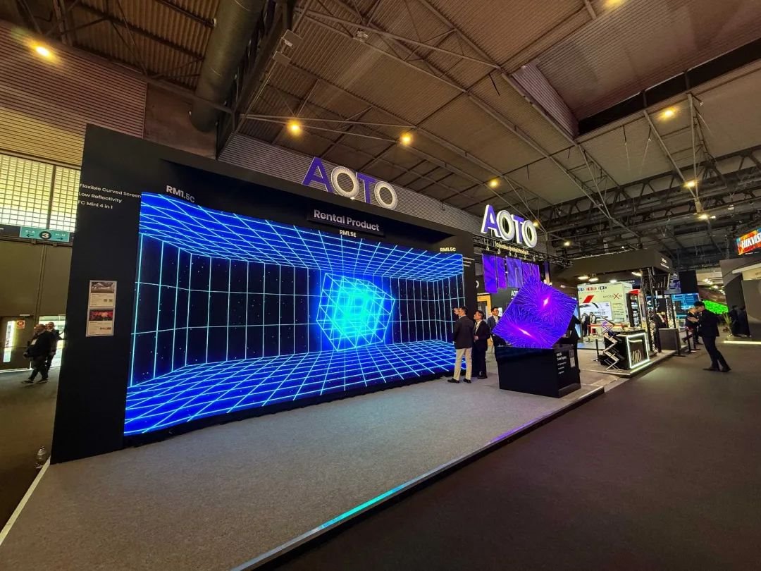 ISE2025｜奥拓电子全球震撼首发企业级XR解决方案