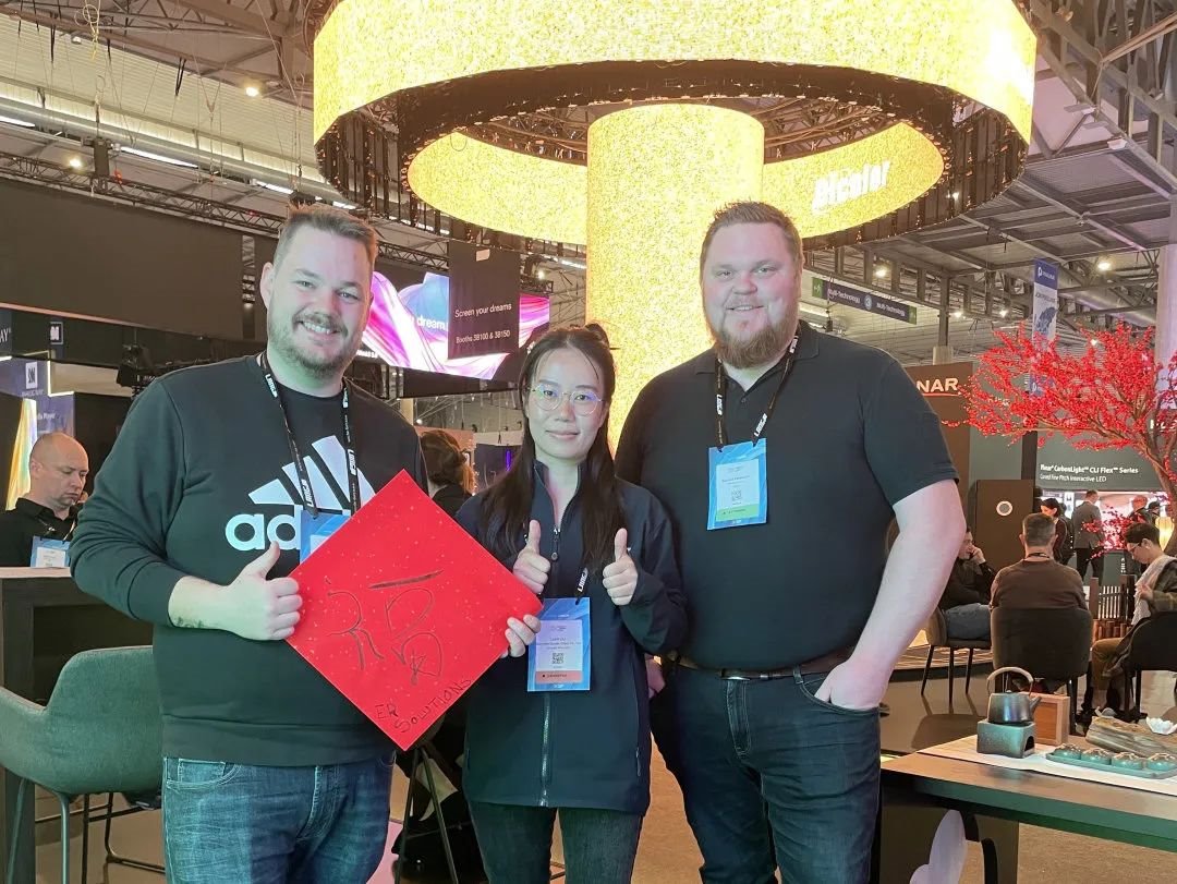 展会动态丨深德彩闪耀ISE 2025，创新设计火速提名，秒杀全场！