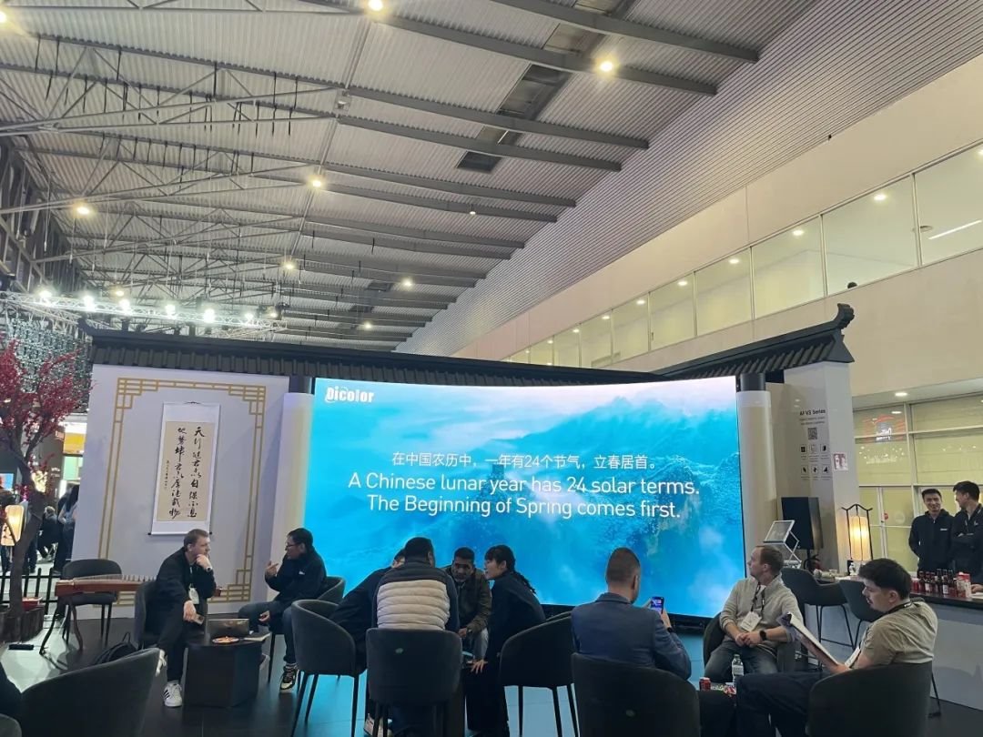 展会动态丨深德彩闪耀ISE 2025，创新设计火速提名，秒杀全场！