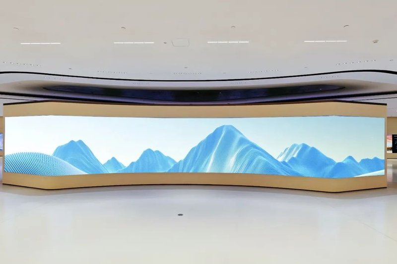 落成某全球500强企业展厅，洲明行业首发COB外弧整箱解决方案