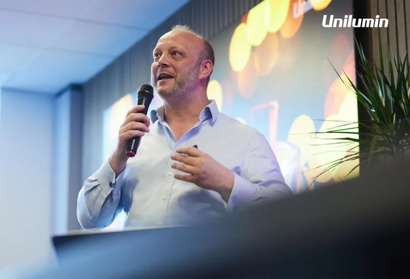 洲明英国展厅与服务中心盛大启用，加速本地化服务布局