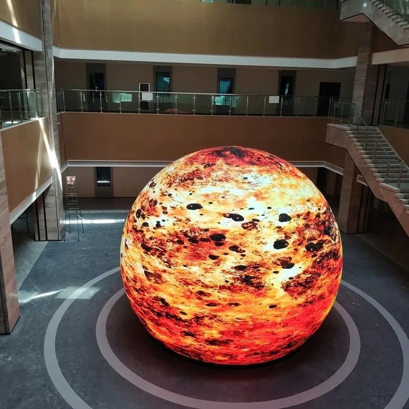 雷曼康硕展LED球形屏落地临沂莒南县科技馆 打造沉浸式科普体验空间