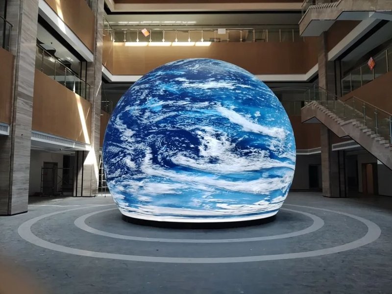 雷曼康硕展LED球形屏落地临沂莒南县科技馆 打造沉浸式科普体验空间