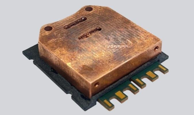 碳化硅嵌入式逆变器新突破，功率密度达200 kVA/升