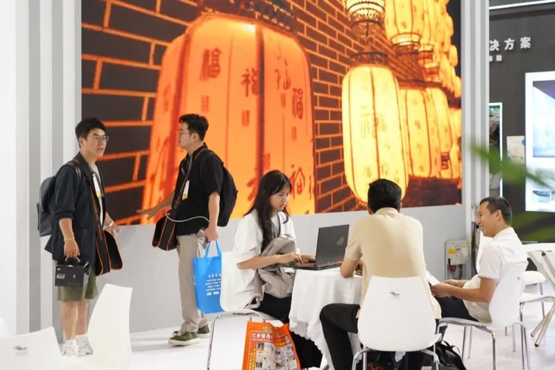 利亚德励丰文化闪耀光亚展  以科技赋能照明新生态