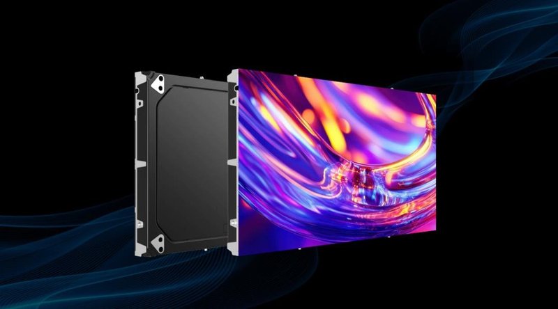 鸿利显示参加2025LED显示屏应用分析及MLED商业化高峰论坛